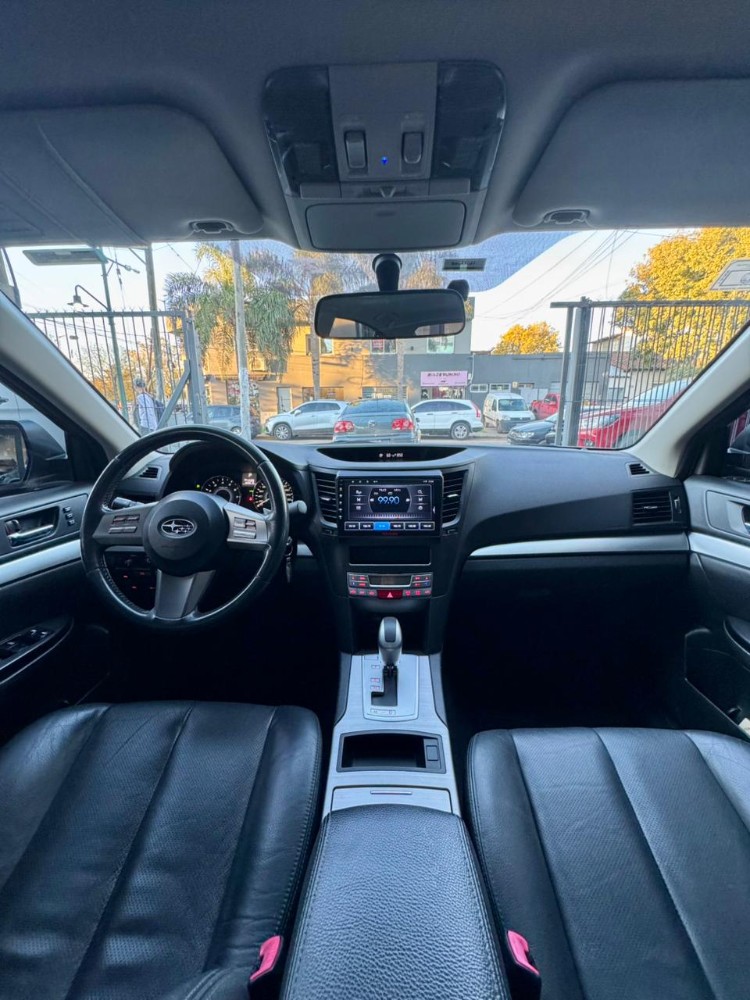 Subaru Legacy Premium — foto 13